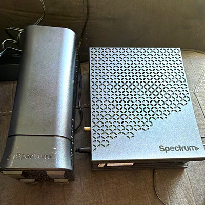 Spectrum E31T2V1 DOCSIS 3.1 Modem-Router Combo WiFi 4 LAN 2.5Gbps