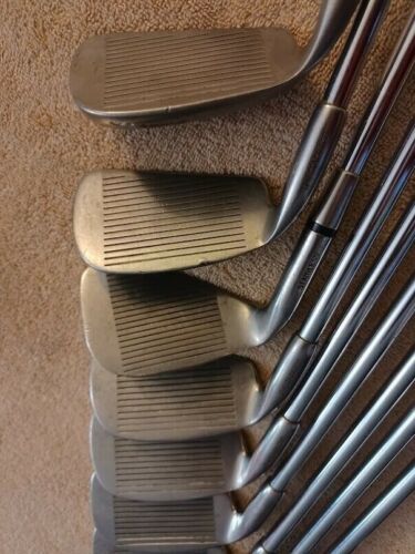 TZ GOLF - VINTAGE LYNX Parallax MEN'S Golf Set - 9 Irons, 3-SW Steel R Shaft RH - Picture 3 of 13