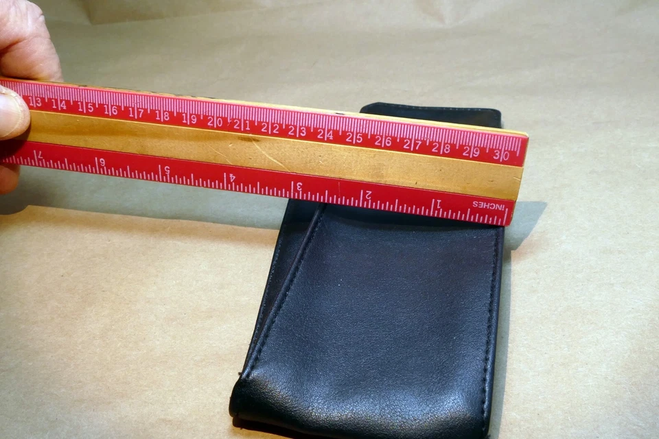 small case for eye glasses 2.5X1X7" - Image 3 of 4