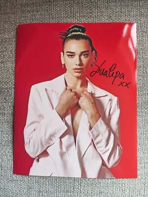 Original, signiert, 8''x10'', Foto, Dua Lipa (Singer/Songwriter) plus Echtheitszertifikat