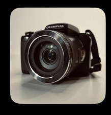 Olympus SP-820UZ iHS Digital Camera Black With Case and SD card