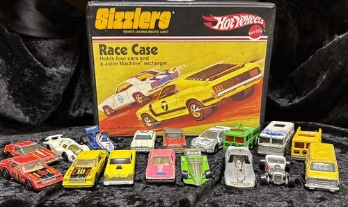 Vintage Hot Wheels 70s and 80s ? Diecast Lot with 17 Car lot with Sizzlers case