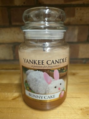 Yankee Candle Large Jar Bunny Cake 2015 Pour 623g - wenig benutzt