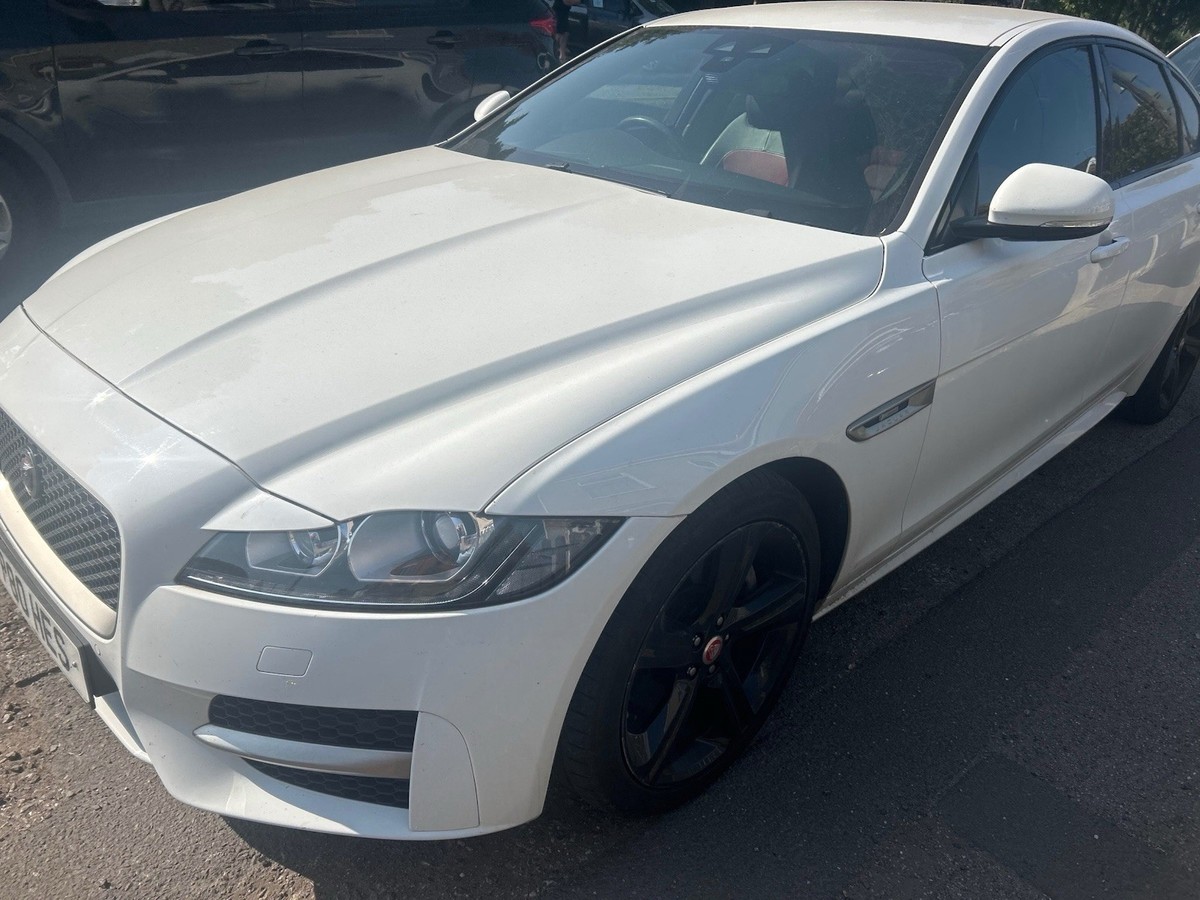 Jaguar XF