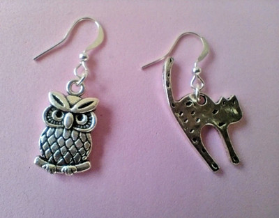 EULE and the PUSSYCAT OHRRINGE Charms versilbert Handarbeit schönes Geschenk UK-Verkäufer