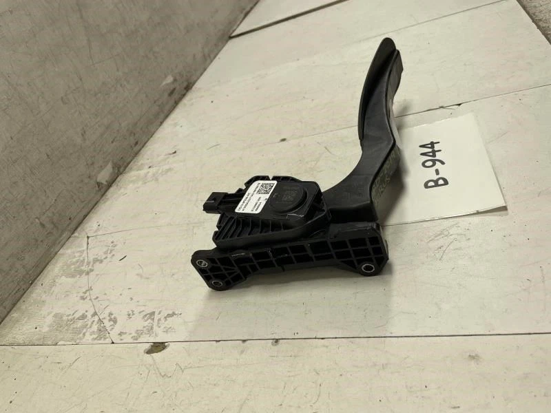 Ford Taurus 2019 sel acelerador pedal de acelerador OEM+ Foto 3 de 4