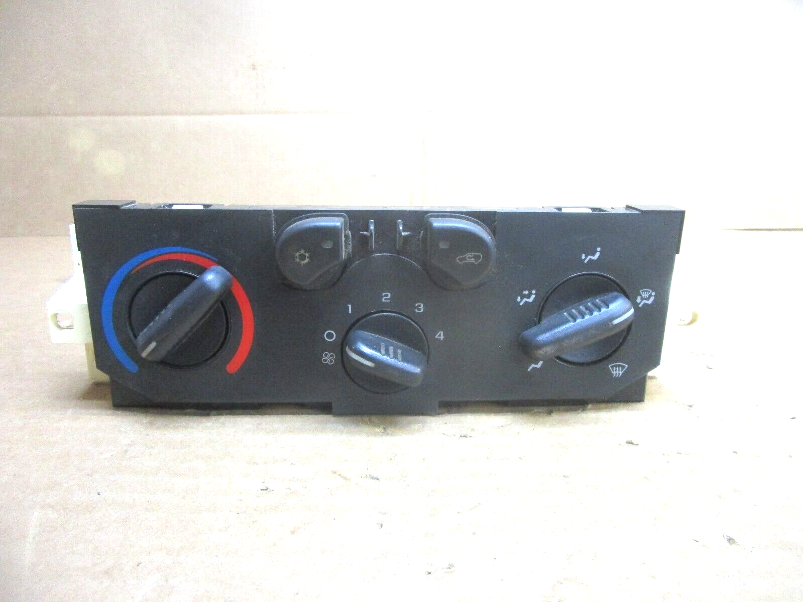 04-12 Chevy Colorado Canyon Temperature Climate Control A/C Heat Dash 15238515