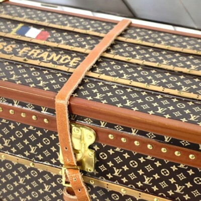 LOUIS VUITTON Miss France Monogram Mini Trunk Paper Weight Brown
