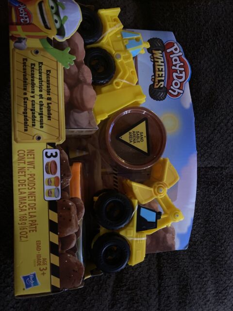 New in Box Play-Doh Wheels Excavator & Loader Set with 3 Cans of Dough | eBay