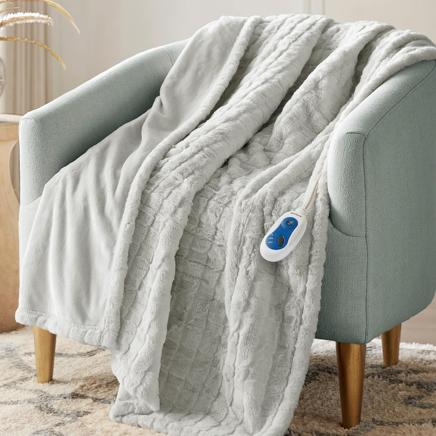 Soft Reversible Faux Fur Heated Electric Throw Blanket in Mink OV