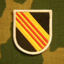 US ARMY 5TH SPECIAL FORCES GROUP VIETNAM BERET FLASH; FULL COLOR PATCH