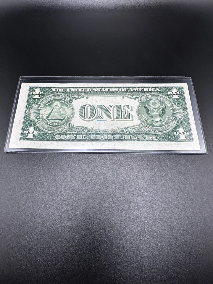 1935 F $1 Dollar bill Star Note cut error very nice bill for your collection . - Image 4 of 4