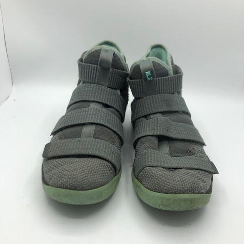 NIke Zoom LeBron Soldier XI Basketball Shoes, #918369-003, Cool Grey, Youth 5Y - Picture 5 of 11