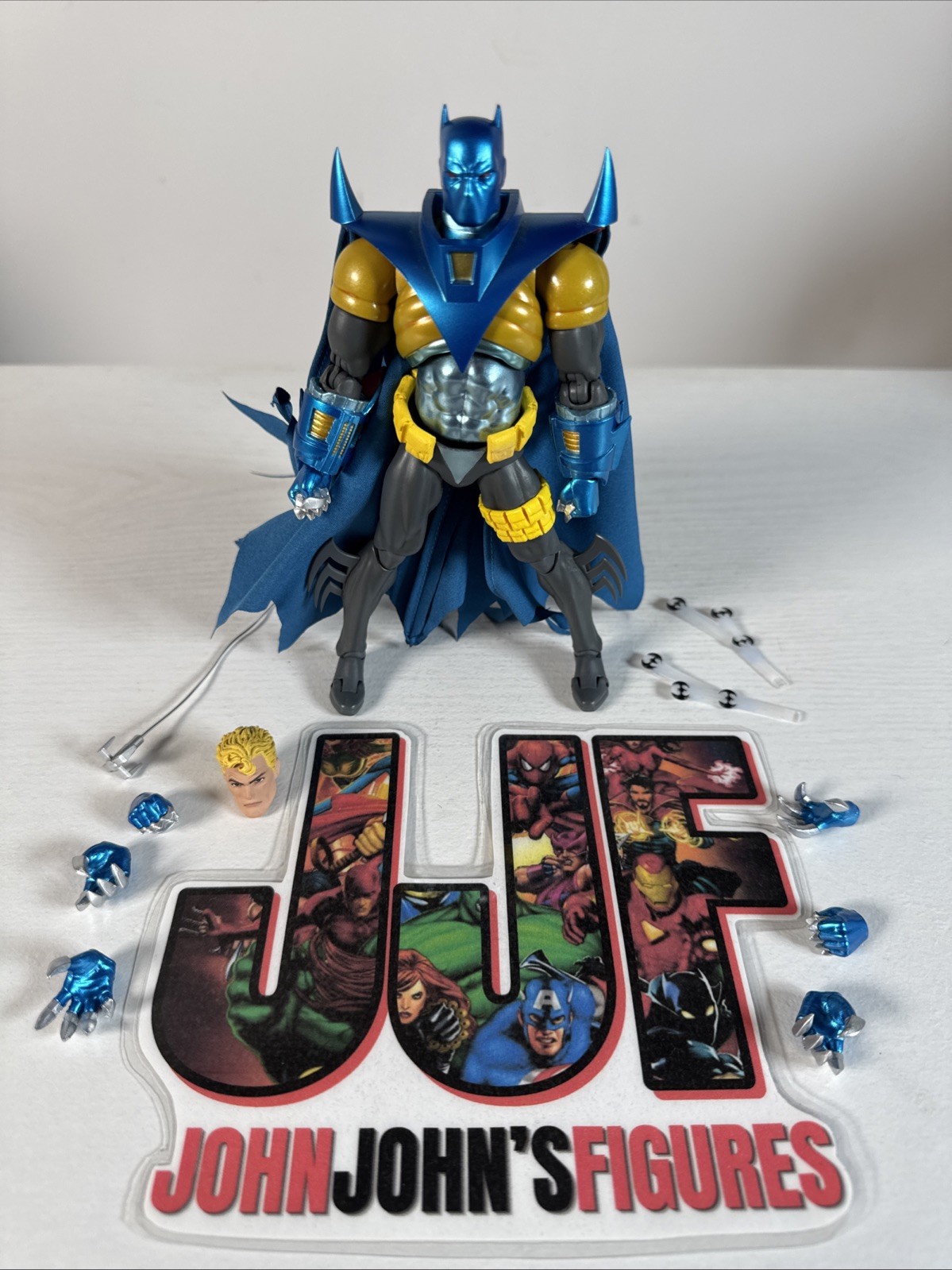 Medicom MAFEX DC Comics Batman: Knightfall  No.144 Azrael Batman