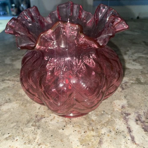 Vintage Fenton Cranberry Diamond Optic Ruffled Melon Rose Bowl Vase 5” tall