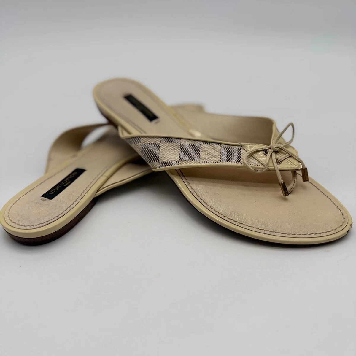 Louis Vuitton Flat 0 to 1/2