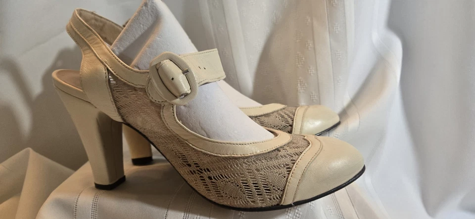 Re-Mix 经典复古 Lillie 鞋,零售价 228.00 美元全新。 — 第 3/4 张图片