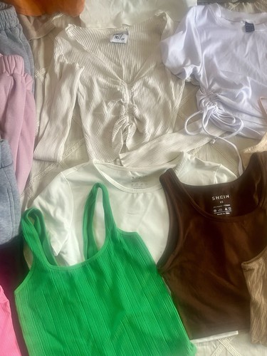Huge Bulk Set Of 23 Items-Juniors/Teens/Sweatpants/Tees/Tanks/Tops -Sizes XS/S - Picture 13 of 23
