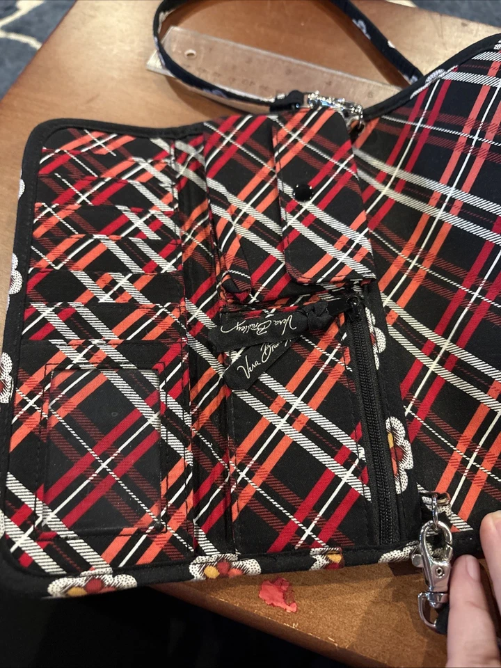 Бумажник через плечо EUC Vera Bradley черный/красный цветочный длина 9 дюймов ширина 4 дюйма магнитный - Изображение 4 из 4