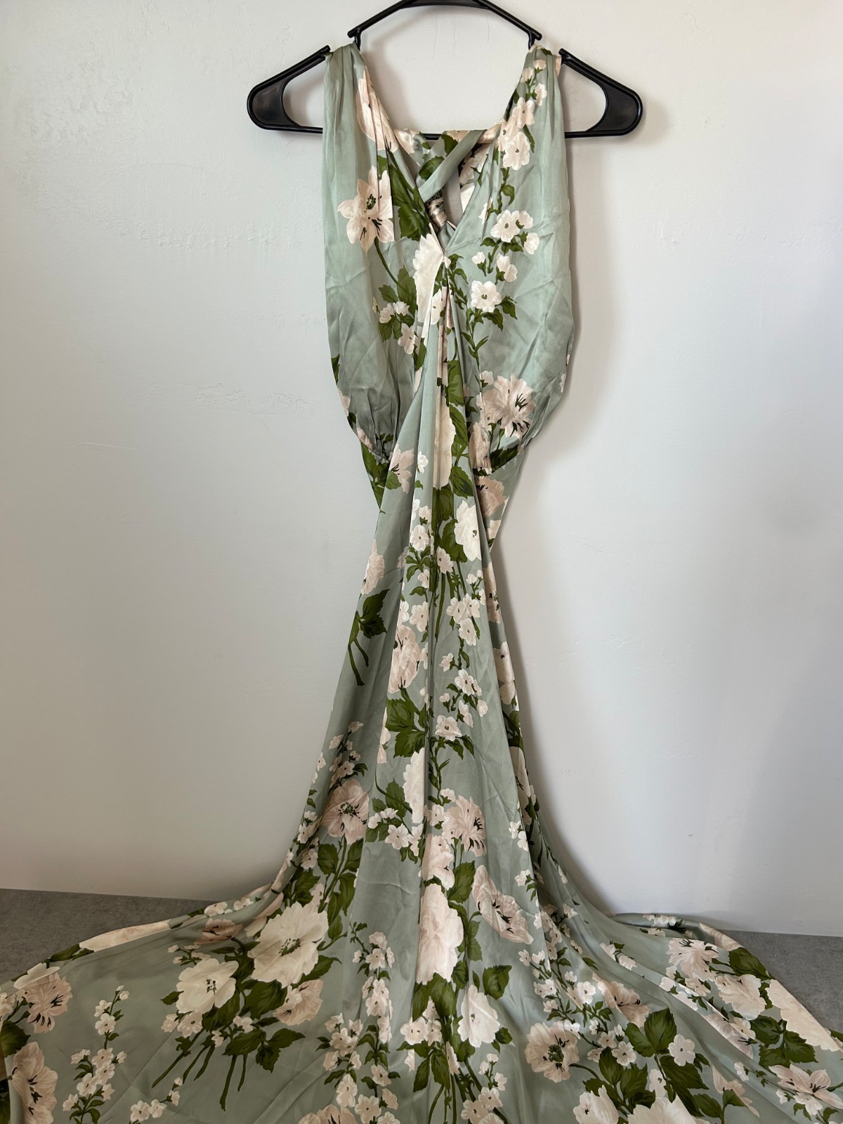 NWT Reformation Veria Silk Maxi Dress Green Floral Halter Open Back Size 6