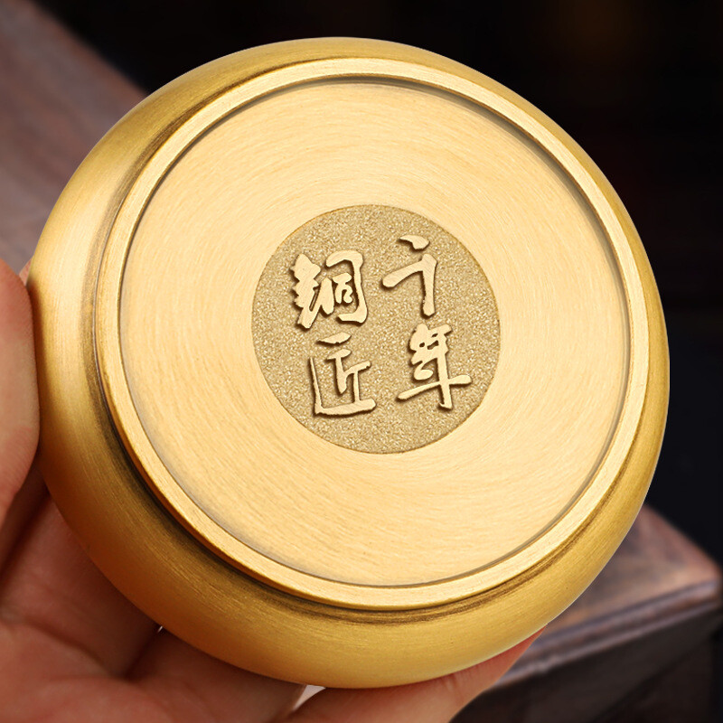 Pure copper incense burner with lid 纯铜香炉带盖平底三足小 Pure copper incense burner with lid 纯铜香炉带盖平底三足小