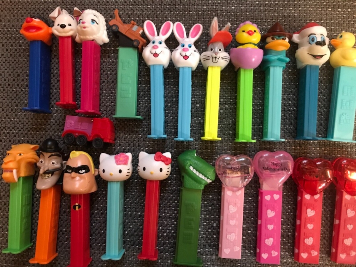 Pez dispensers (22) | eBay