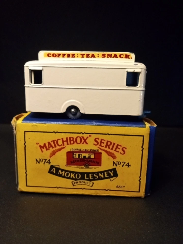 火柴盒 #74A1 Mobile Refreshment Canteen VN 状况完好 1959 白色原装 B4 盒 — 第 3/4 张图片