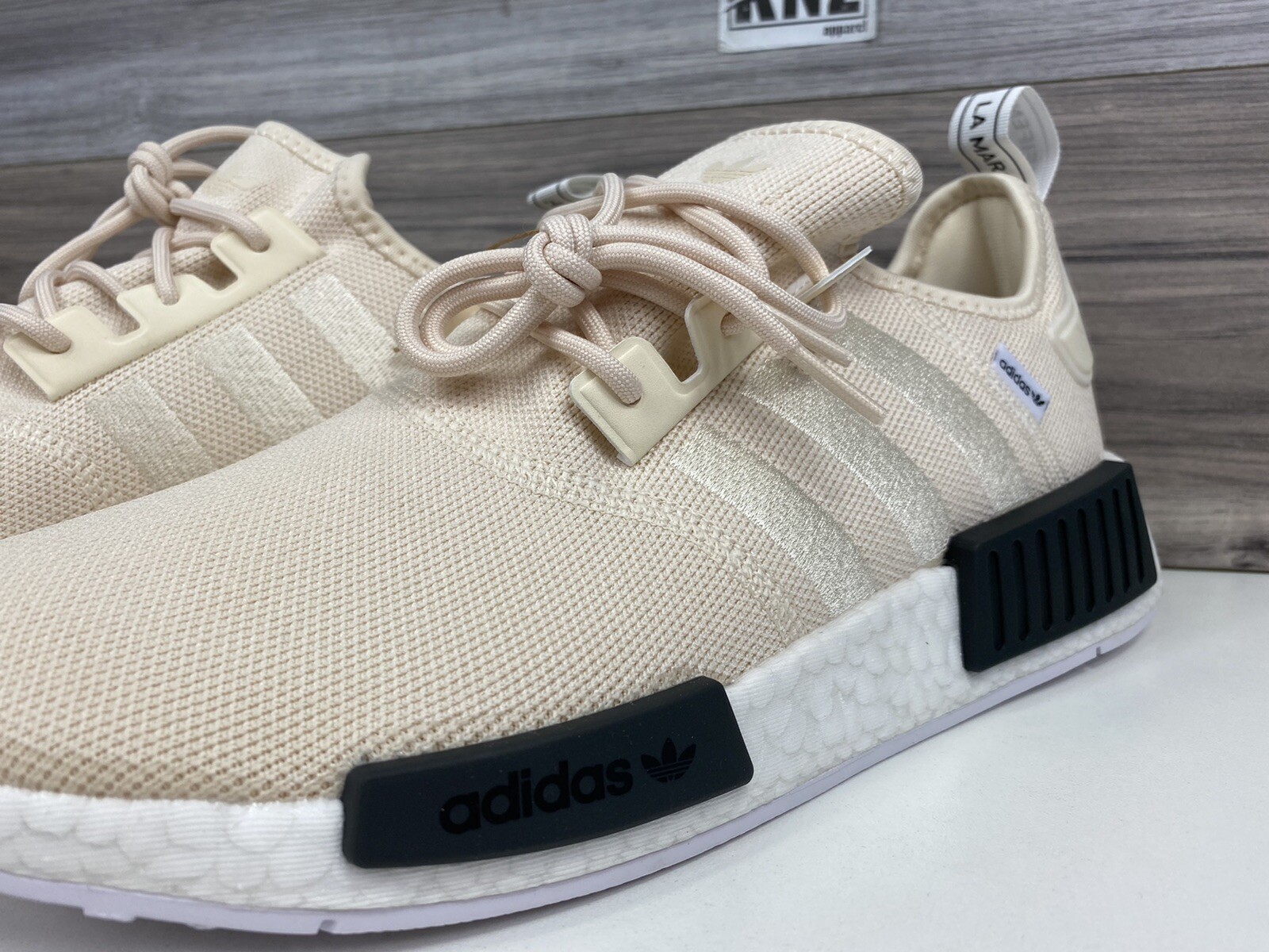 adidas nmd r1 cream