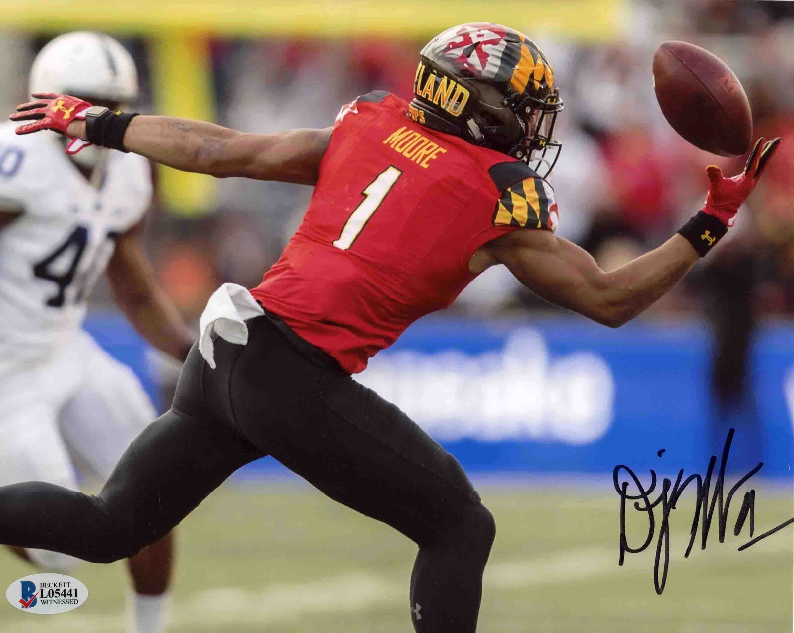 DJ Moore Autographed Signed Maryland Terrapins 8x10 PHOTO BECKETT 