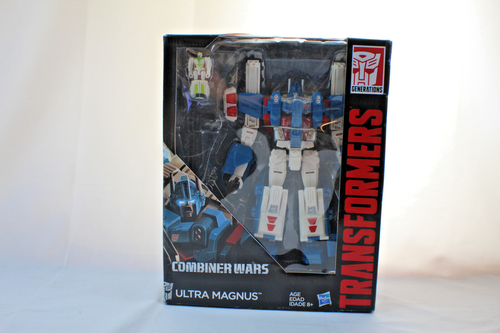Ultra Magnus MISB Leader Class Transformers Combiner Wars Generations - Picture 2 of 6