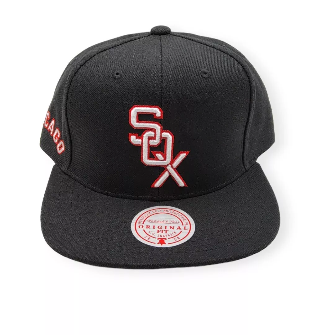 Mitchell & Ness Chicago White Sox Evergreen Coop Black Adjustable Snapback  Hat