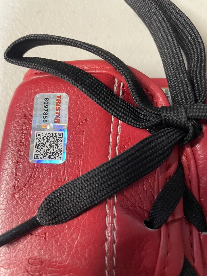 JUAN MANUEL MARQUEZ SIGNED AUTOGRAPH CLETO REYES BOXING GLOVE TRISTAR COA HOF - Image 3 of 3