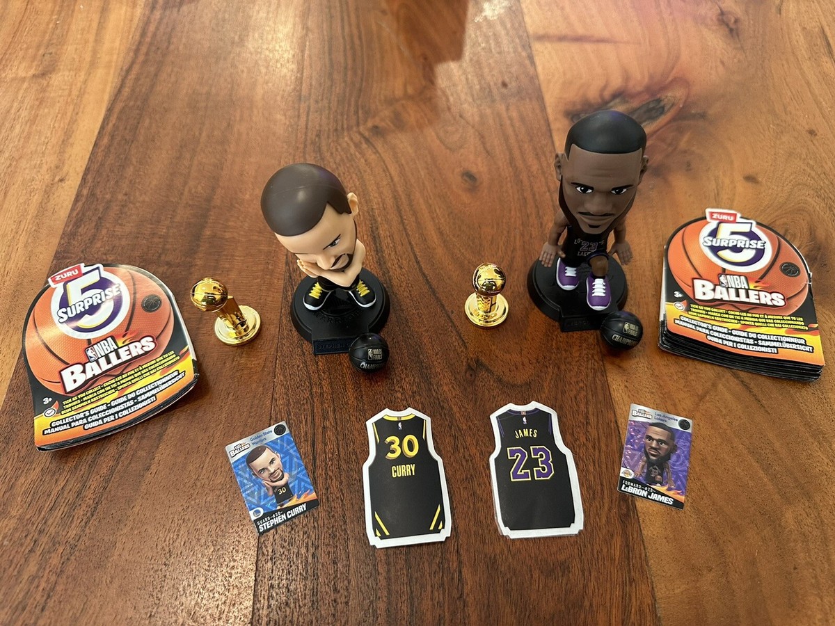 SUPER RARE LEBRON JAMES AND STEPH CURRY ZURU NBA BALLERS (2