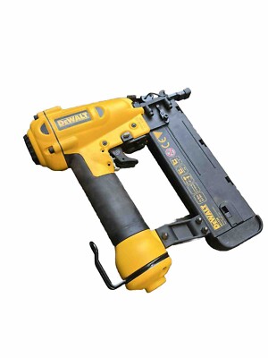 Dewalt D51238 D-65510 Nailer 16-50mm Pnumatic UK