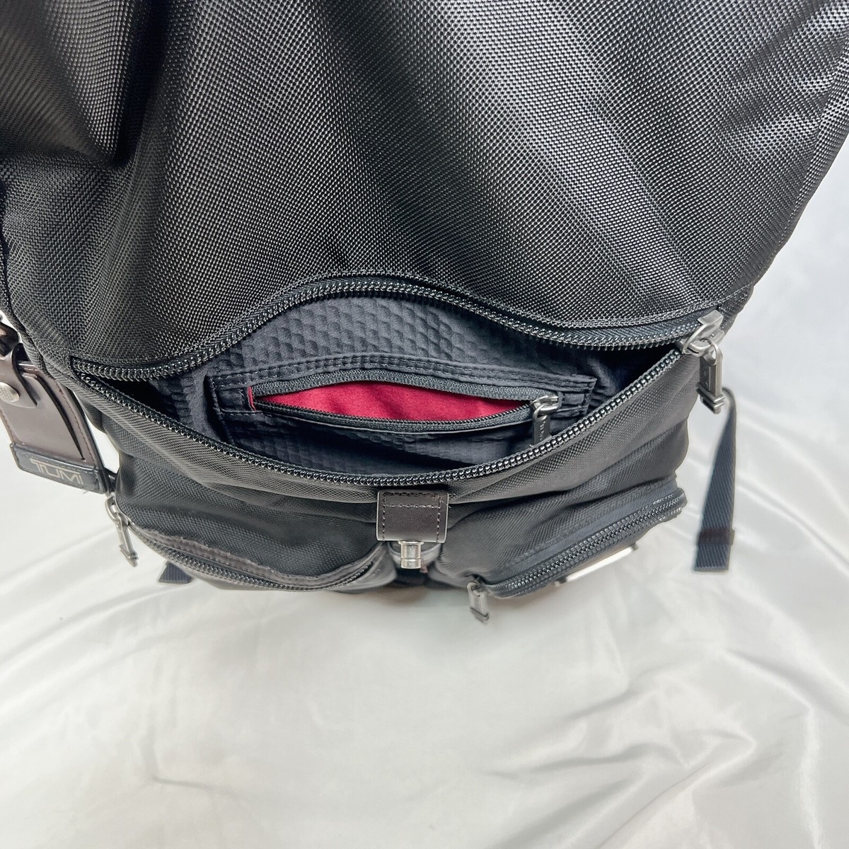 TUMI 222388HK2 Black leather brown ALPHA BRAVO LONDON ROLL TUMI 222388HK2 Black leather brown ALPHA BRAVO LONDON ROLL