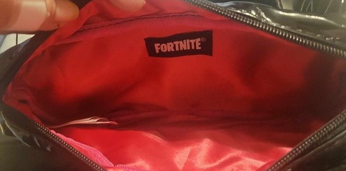 Mochila Fortnite Cosplay Gran Tamaño Arco 23" Negro Patente Disfraz - Imagen 4 de 6