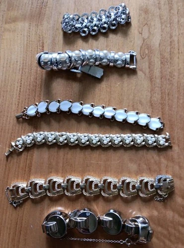 6 Vintage Costume Jewelry Bracelets 7" 8" Trifari Monet Tortolani  Use or Crafts