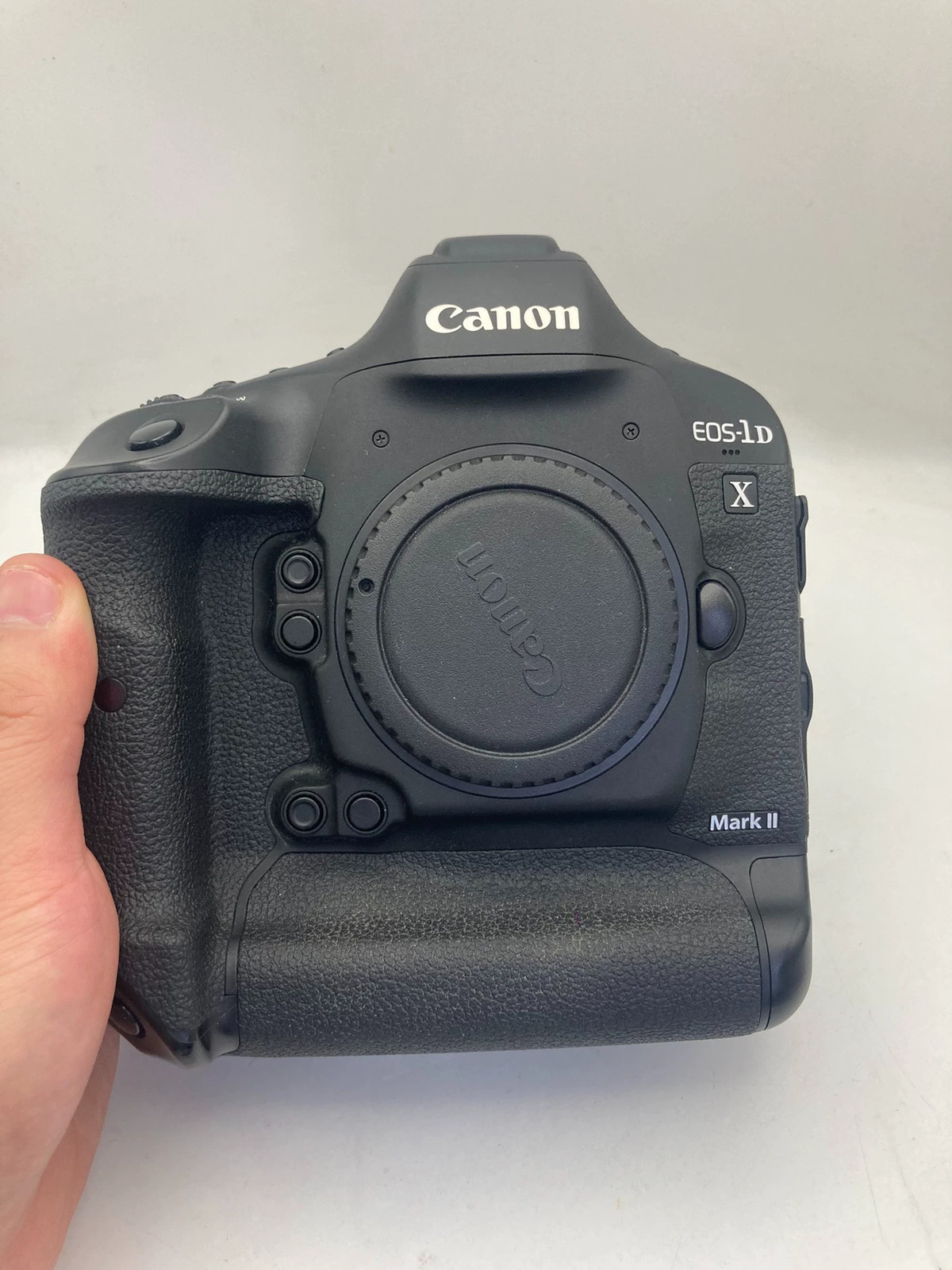 Canon EOS-1DX Mark II 20.2MP Digital SLR Camera Body with Battery English