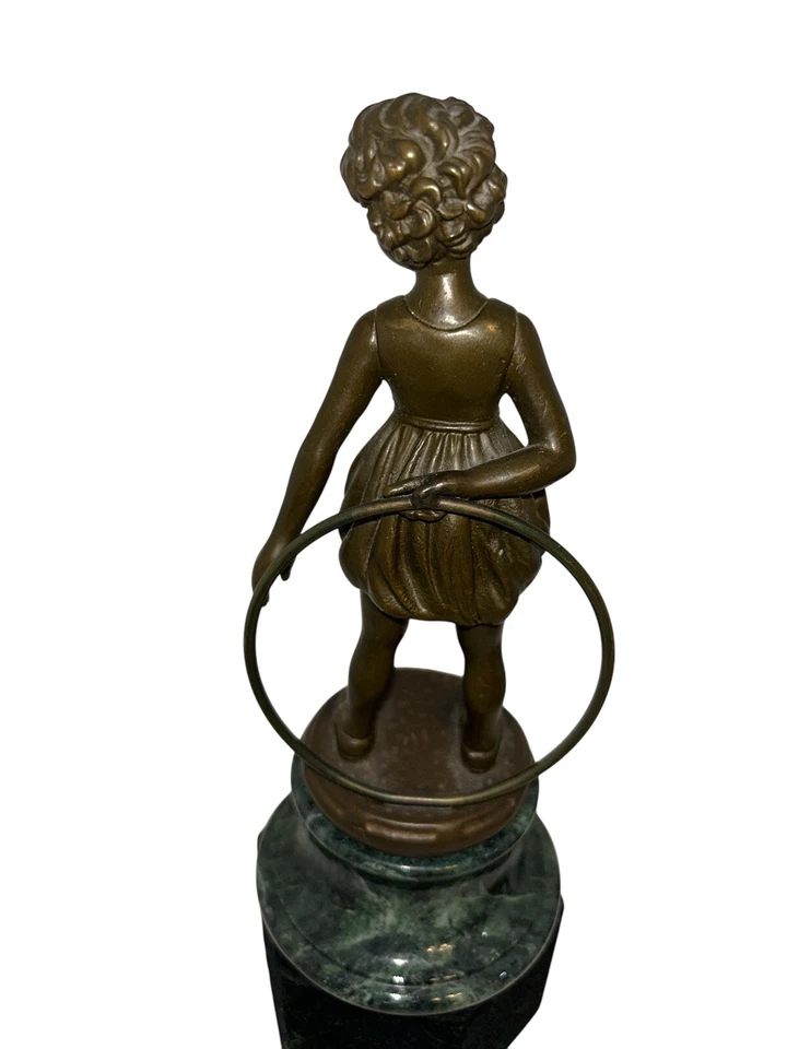 Demetre Chiparus 古董青铜大理石雕像女孩带环签名 — 第 2/4 张图片