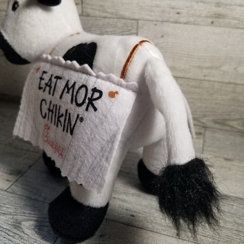 Chick-fil-A Plush Cow Doll Toy Eat Mor Chikin 6" Tall LIMITED EDITION 2021 - Picture 4 of 6