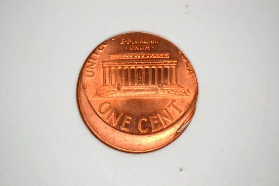 2001 Off Center Lincoln Cent- ANACS MS-66 RED.  Nice Error!! - Image 3 of 4