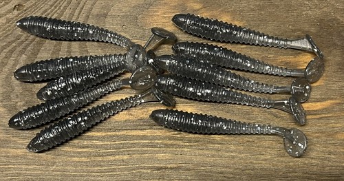 24 pezzi 2 nero/coda di fuoco Stinger Shad Crappie pesca Bluegill persico