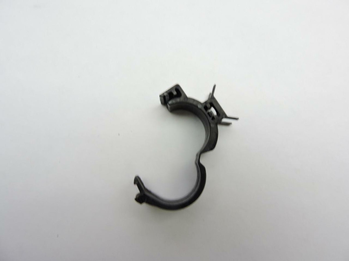 90690-GHB-661 NOS Honda Cable Clip 20mm CB250 CB1000 CBR1000F