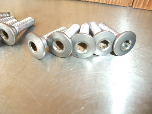 Kawasaki KLE650 Versys B8F 2008 ABS Front Brake Disc Bolts GC #142 - Picture 3 of 4