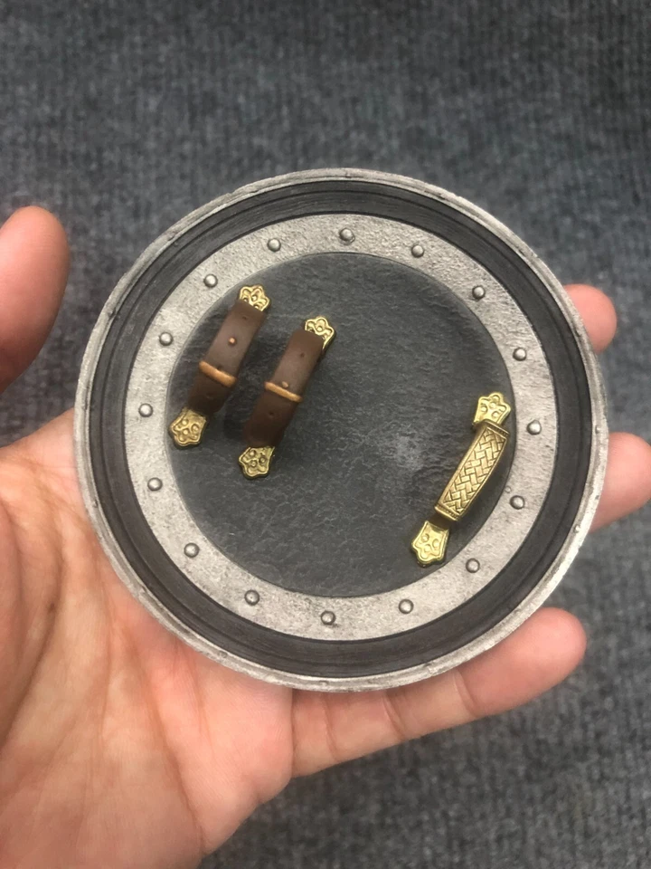 1/6 Hot Toys MMS359 Batman v Superman Wonder Woman Shield for Action Figure - Image 2 of 4