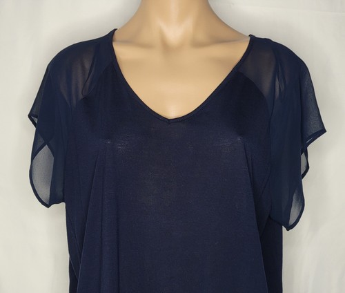 Camiseta deportiva Two By Vince Camuto azul marino manga corta hombros transparentes talla L - Imagen 2 de 6