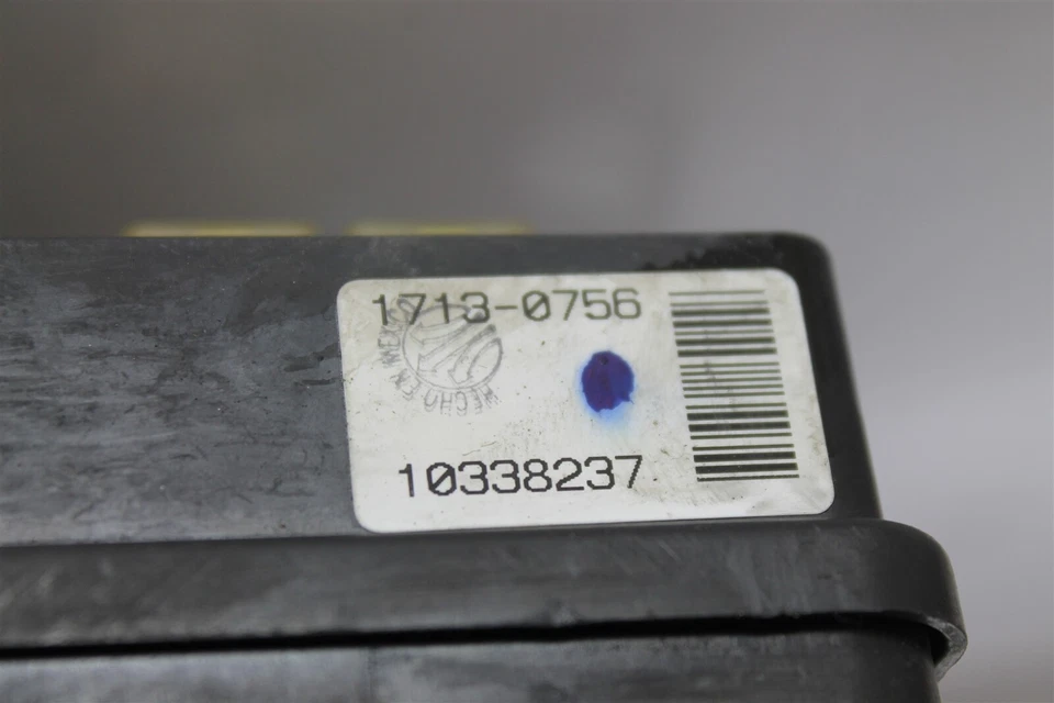 Unidad de relé de caja de fusibles Buick Rendezvous 2003-2005 10338237 módulo 472 1L2-B3 Foto 3 de 4