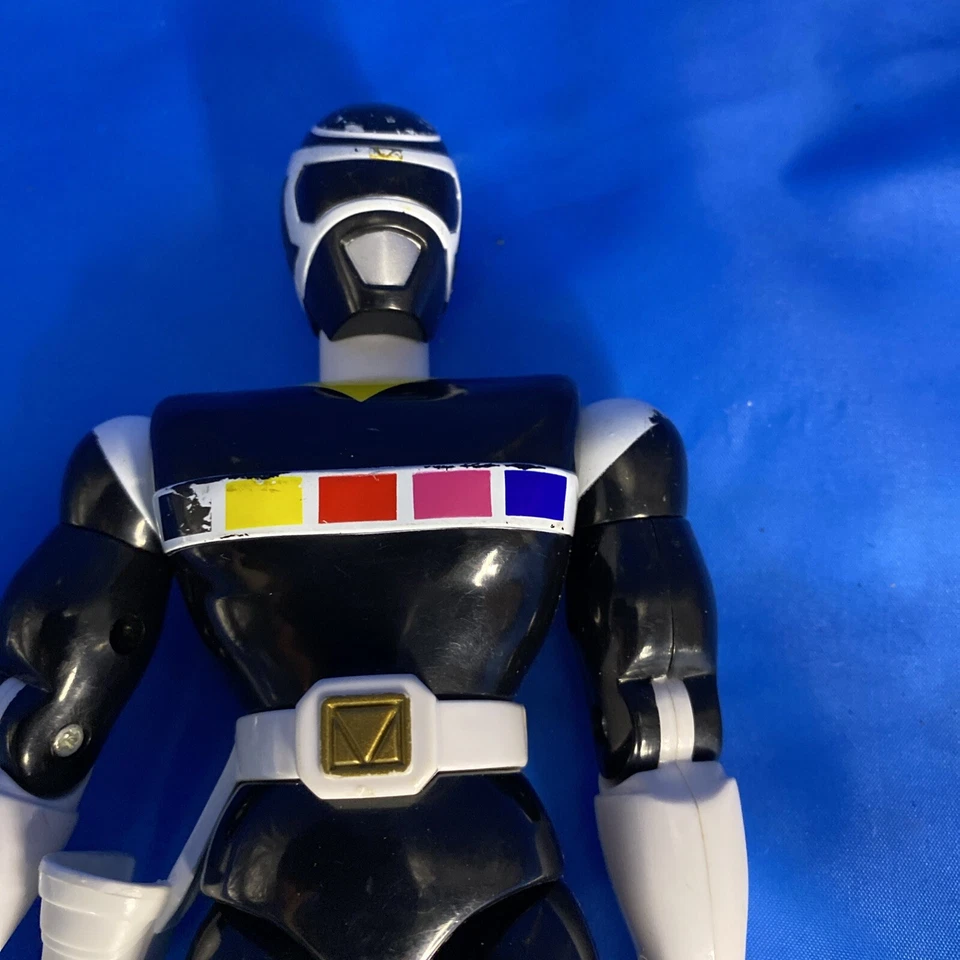 Lote De 4 Figuras De Acción Bandai Mighty Morphin Power Rangers 1994-98 De Colección Foto 3 de 4