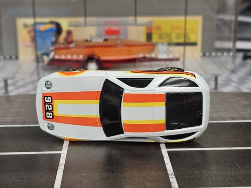 Rare 3 Pack 1983 Hot Wheels Porsche P-928 Gold Hot Ones Hong Kong NM Exclusive - Picture 8 of 9