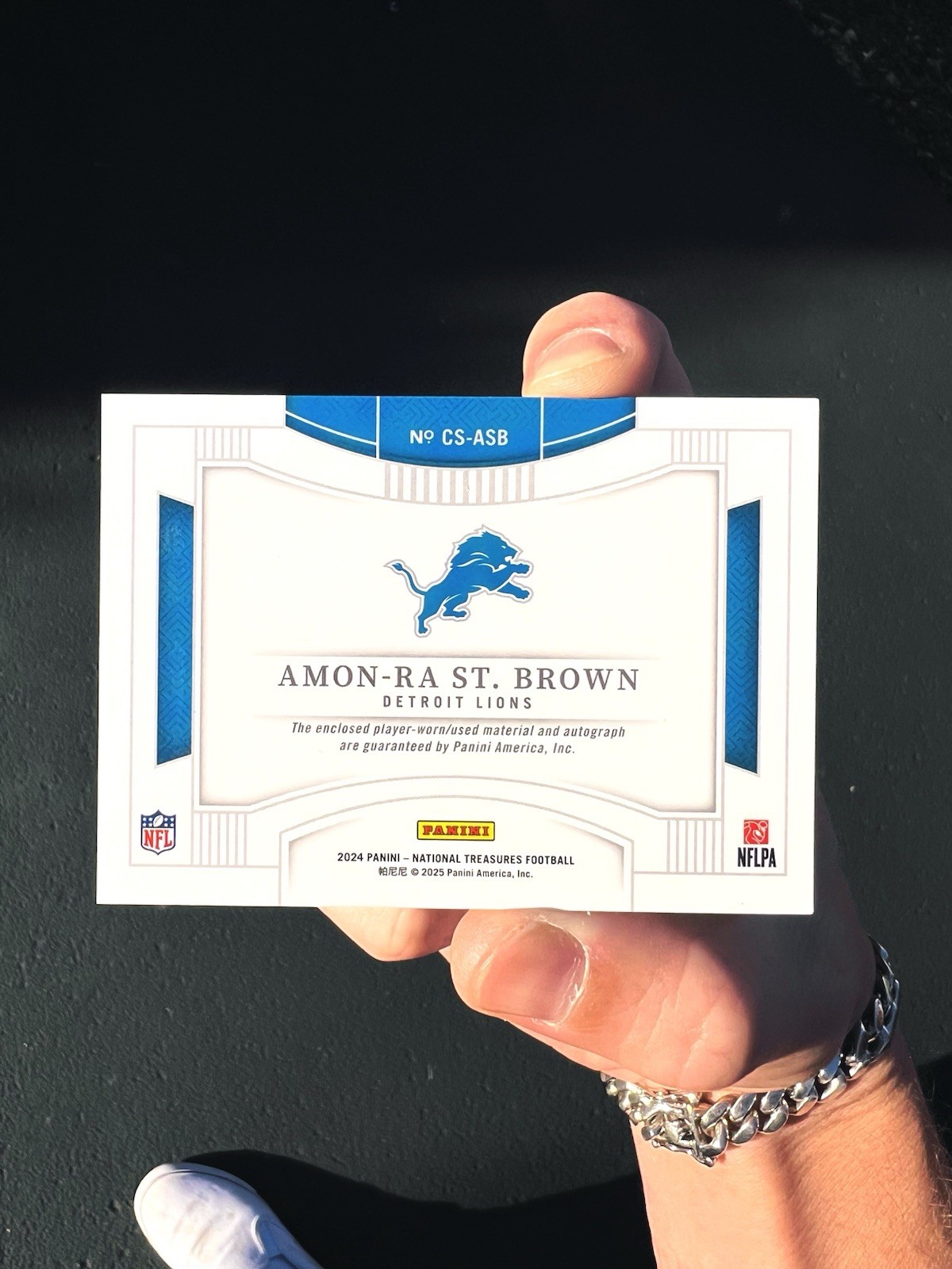 2024 Panini National Treasures Amon-Ra St. Brown Patch ONCARD Auto /25 PLAYRWORN view 5